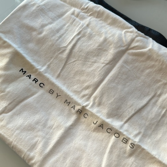 Marc by Marc Jacobs Large Brown Leather Tote - Picture 7 of 7